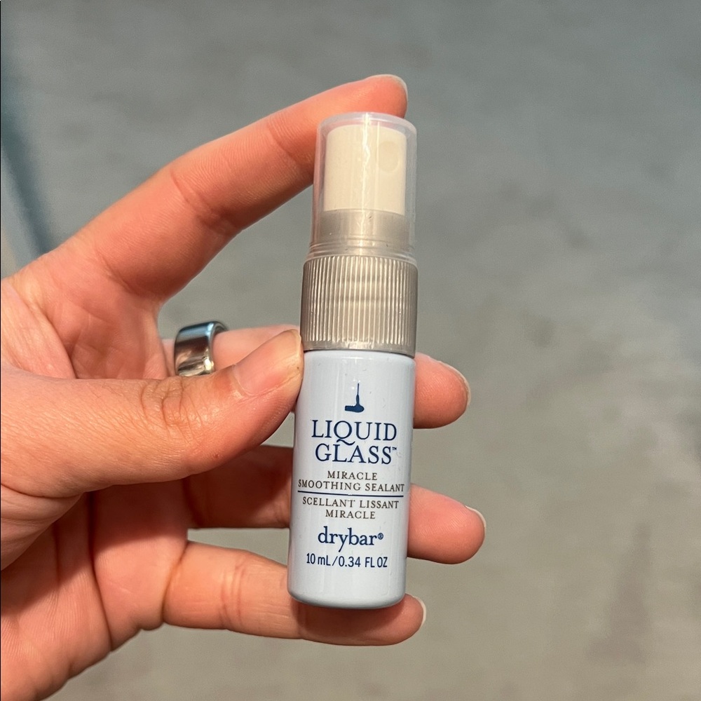 🌈 4/$15 - Mini Drybar Liquid Glass Miracle Smoothing Sealant